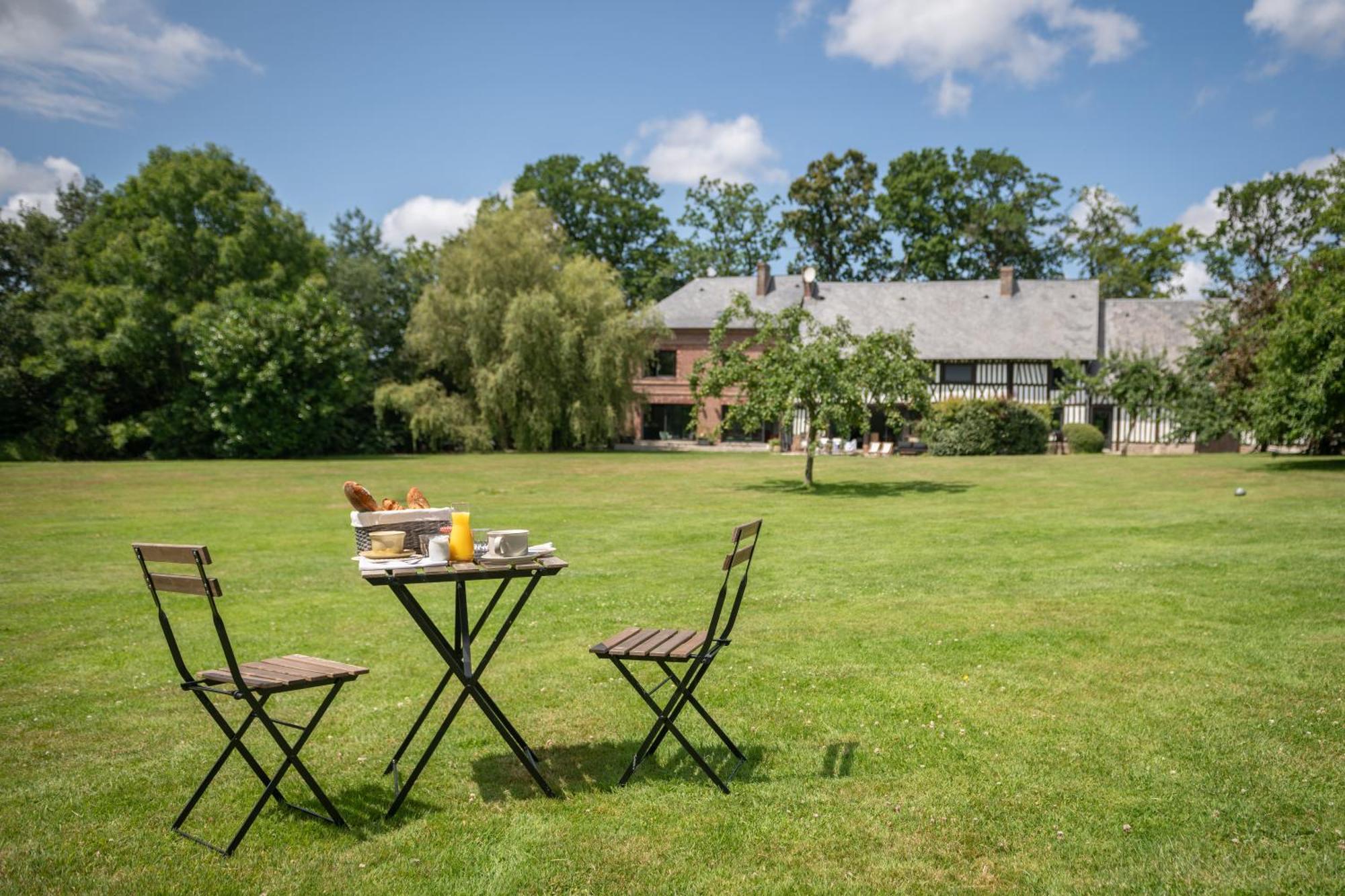 Le Manoir De La Campagne 호텔 Yebleron 외부 사진